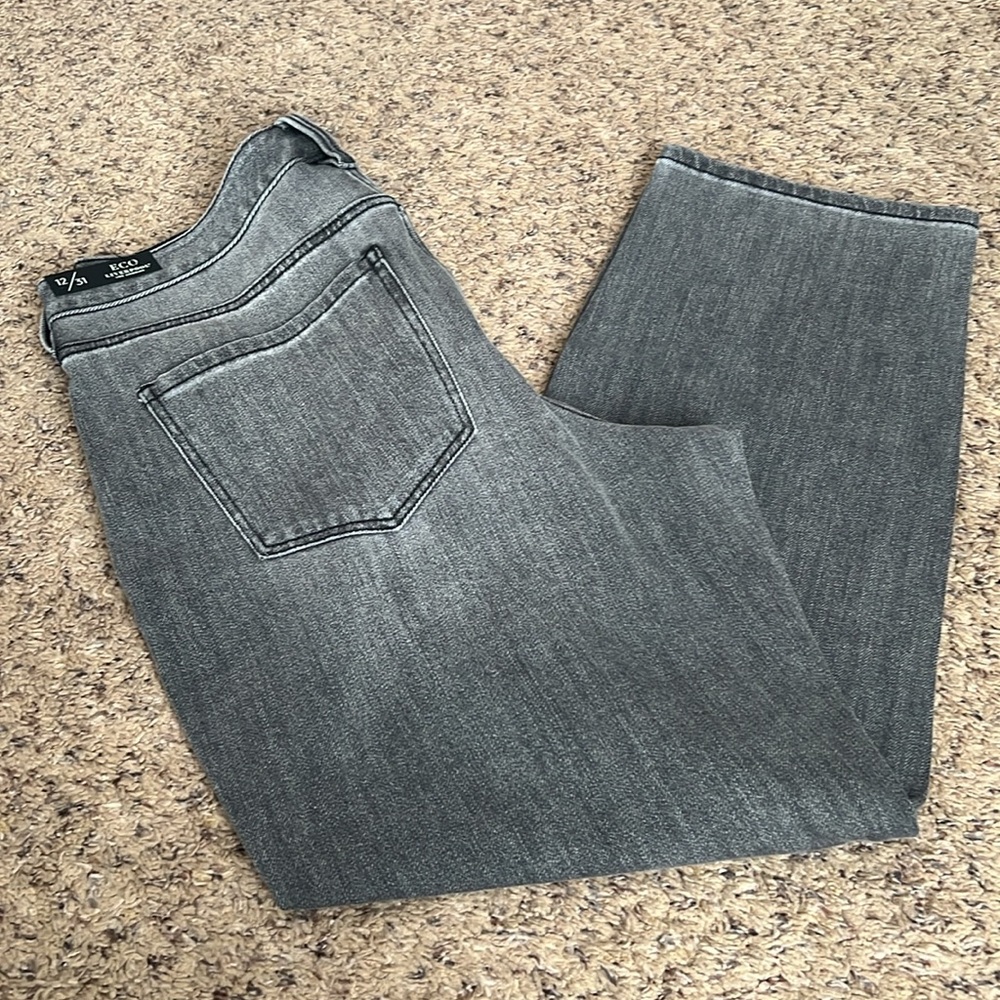 Liverpool Kennedy Crop Straight Jean - Picture 4 of 5